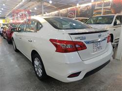 نيسان سنترا